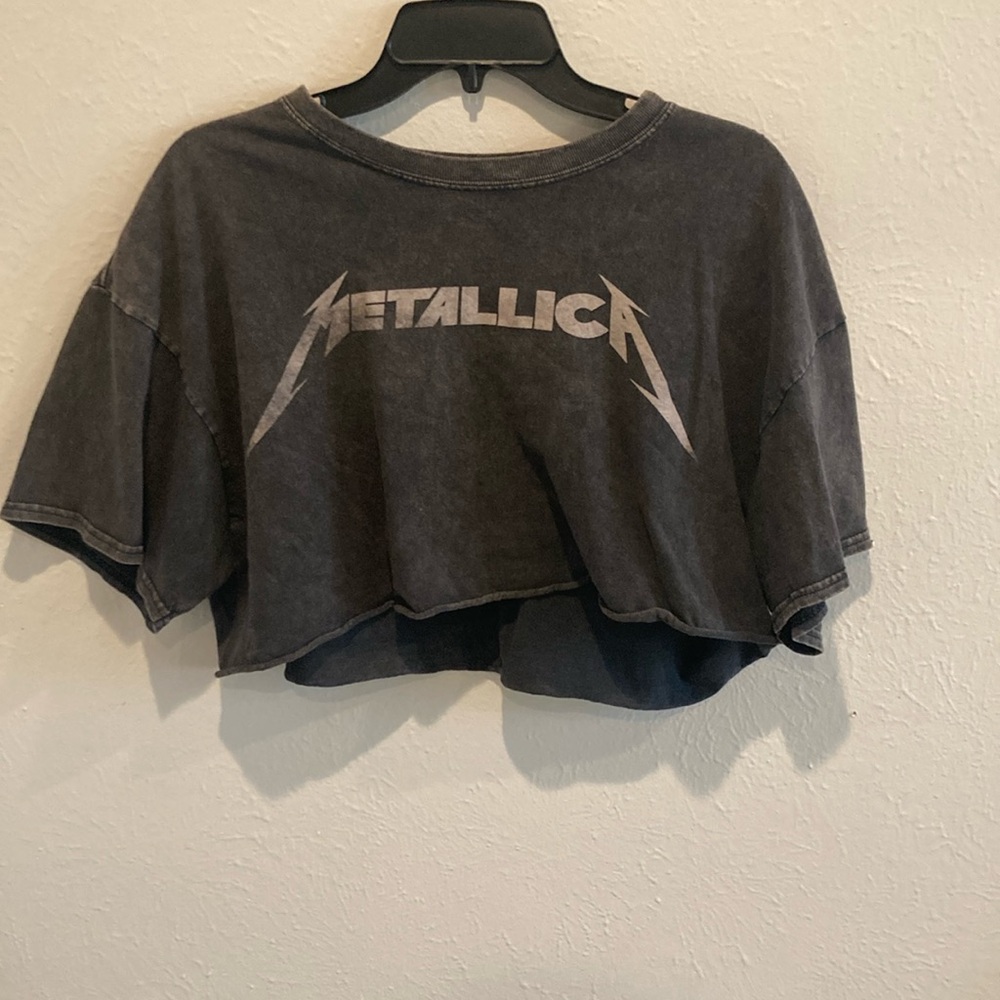 XL Metallica cropped T.